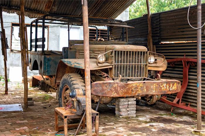 Willys MB, Mahindra Classics, Jonga and more: Barn Find 